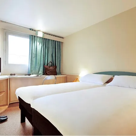 Ibis Car Ferry 3*