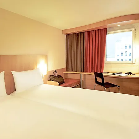 Ibis Car Ferry 3*