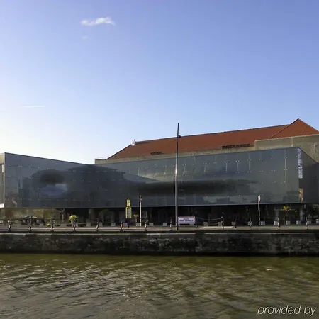 Ibis Car Ferry 3* Calais