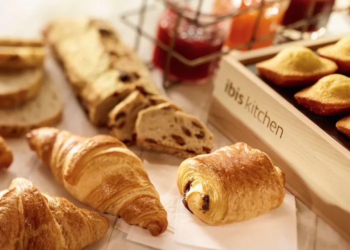 Ibis Car Ferry Ξενοδοχείο Καλέ