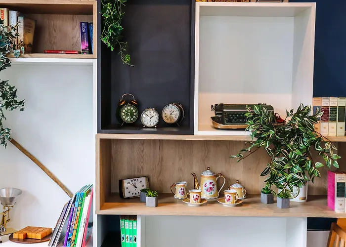 Ibis Car Ferry Ξενοδοχείο Καλέ