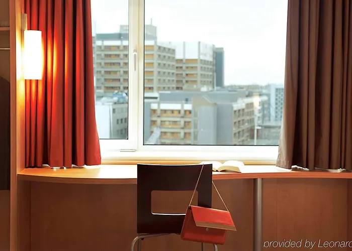 Hotel Ibis Car Ferry