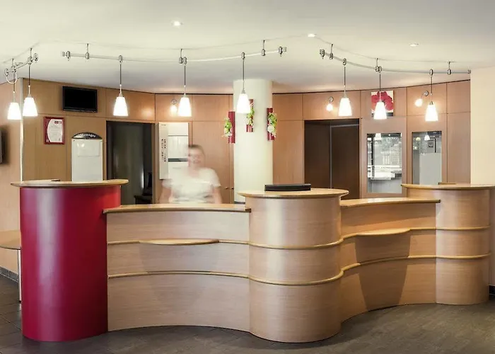 Ibis Car Ferry Hotell